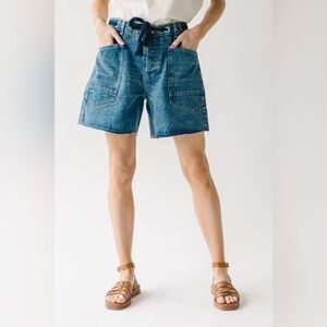 The Templin Barrel Denim Short in Medium Wash